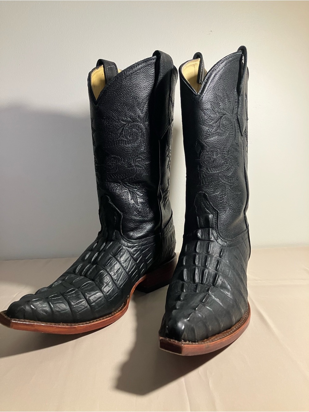 Mens leather cowboy chihuahua pointed toe alligator print boots